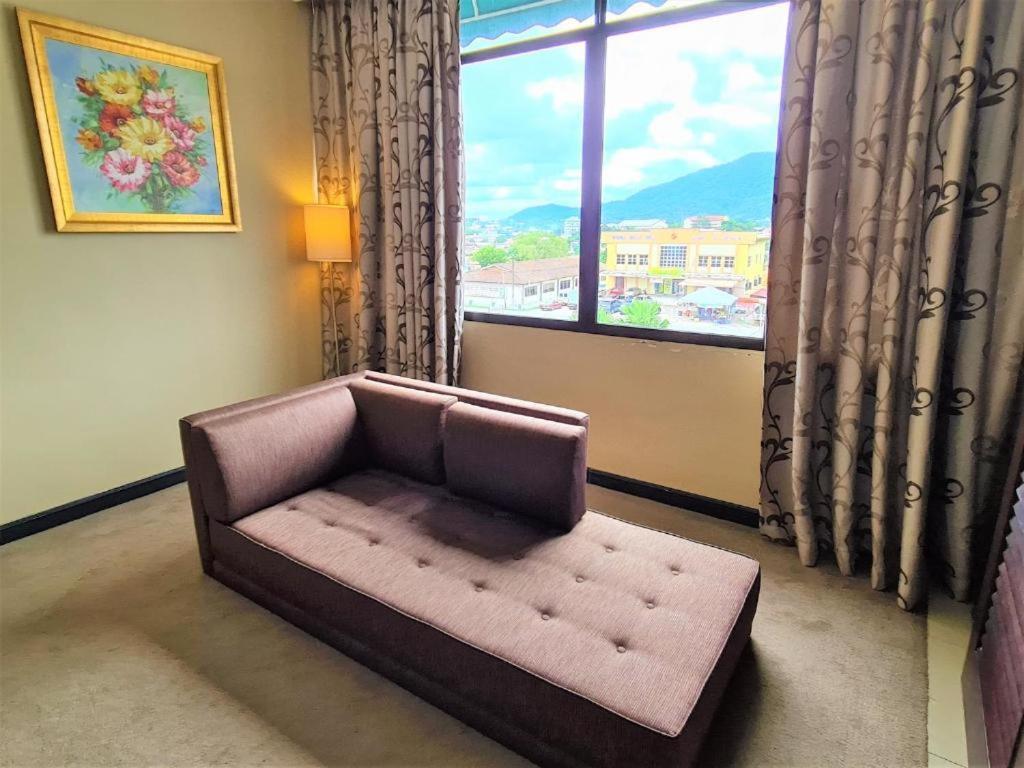 Merdeka Hotel Kluang Buitenkant foto