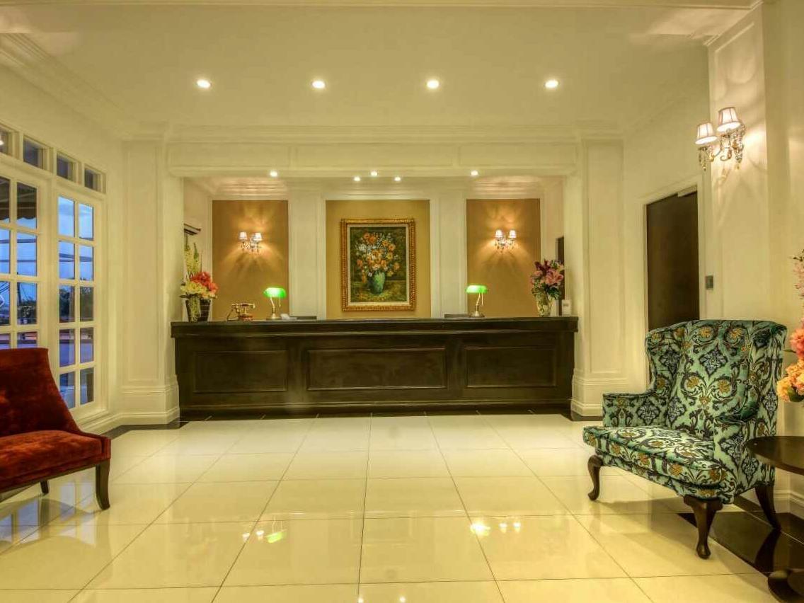 Merdeka Hotel Kluang Buitenkant foto